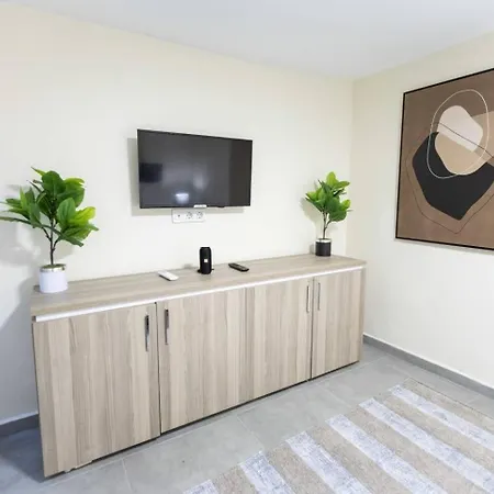 Ftl - Master Apartment